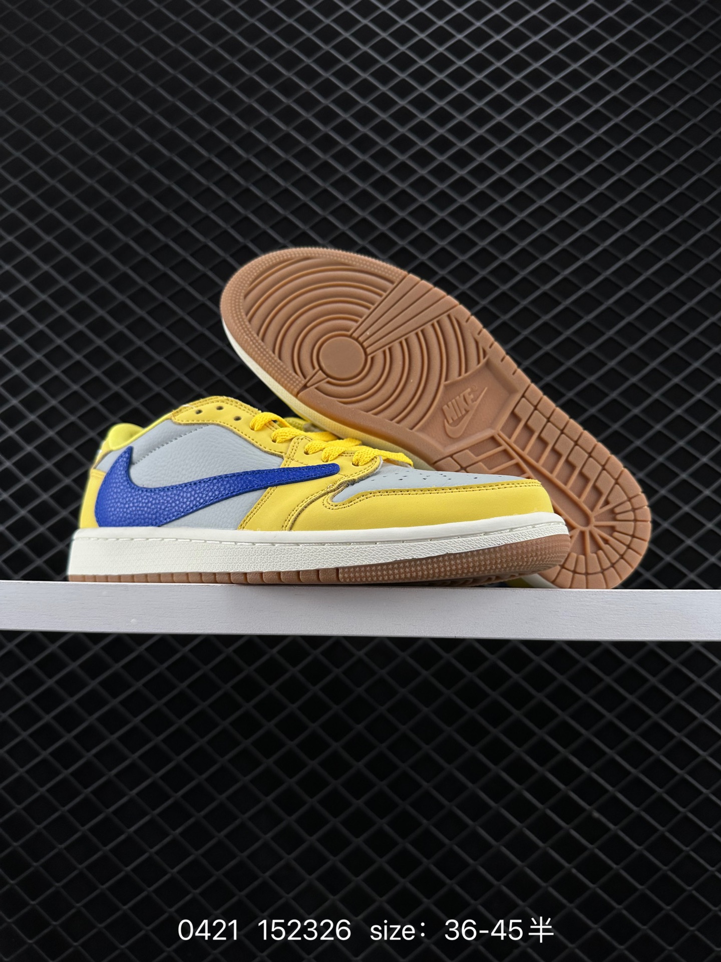 Travis Scott x NK Wmns Air Jordan 1 Low OG